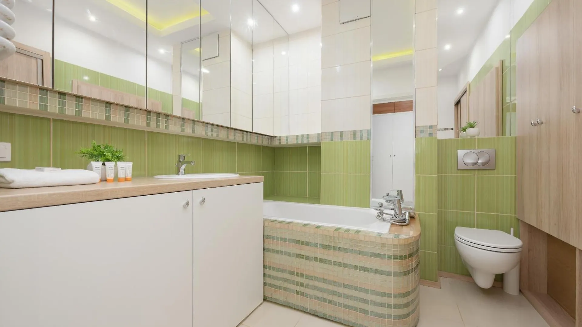 Beautiful Apartment With Spacious Terrace By Noclegi Renters Warsaw Poland