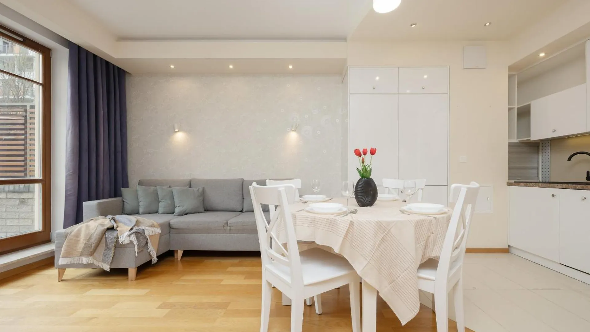 Beautiful Apartment With Spacious Terrace By Noclegi Renters Warsaw Poland